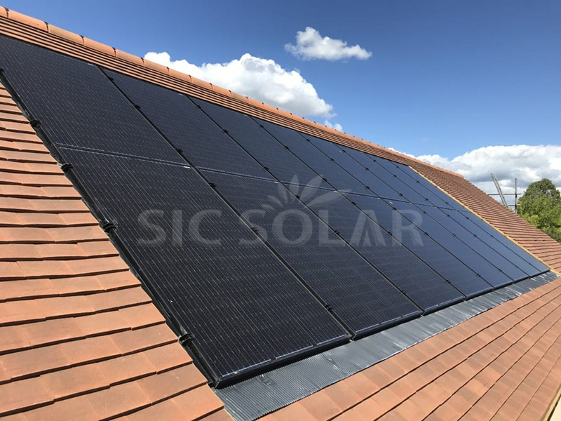 solar panel in roof mounting
