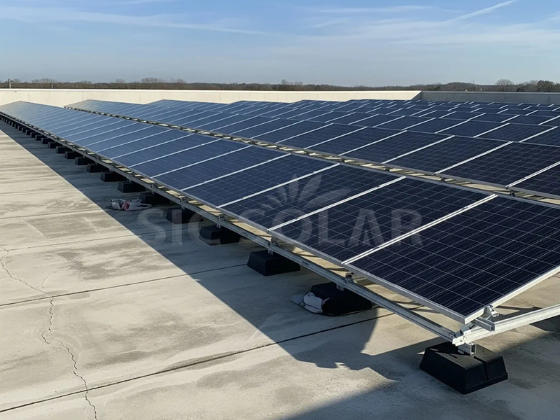 Sistem Pemasangan Solar Konkrit Bumbung Rata 200KW Di USA