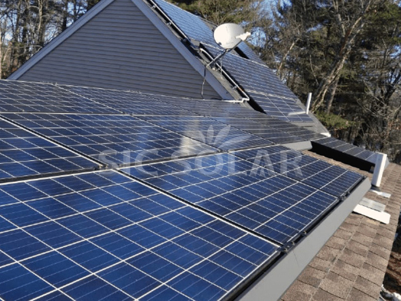 Panel Suria 30KW Pada Bumbung Jubin Seramik Di Singapura