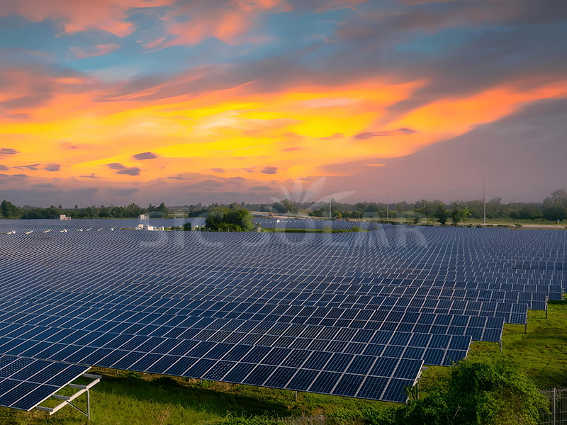 Sistem Panel Suria Gunung Tanah 100MW Di Amerika Syarikat