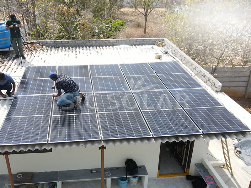 Rak Pemasangan Suria Bumbung Logam 10KW Di India