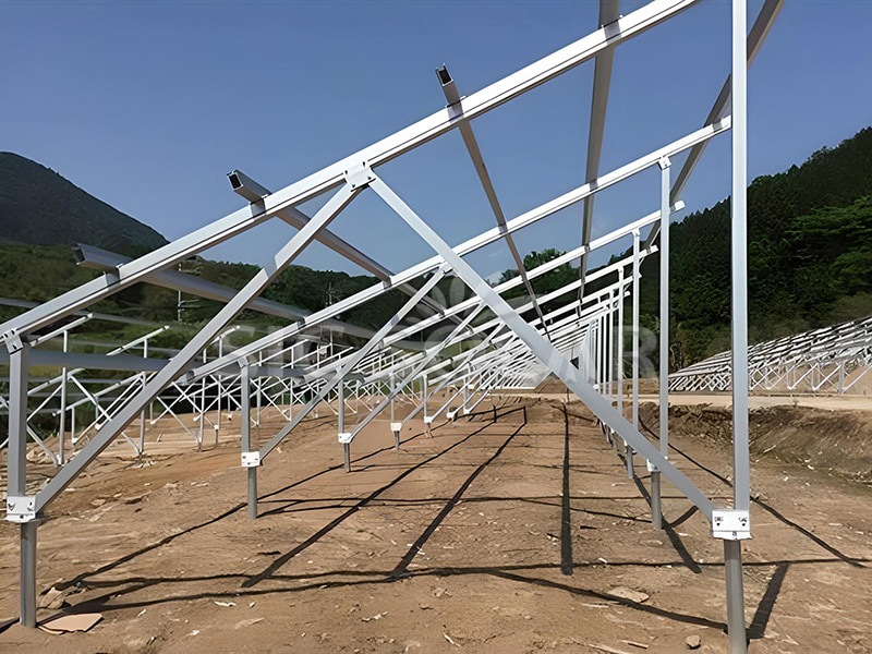 Sistem pendakap Ground Solar All-Aluminium 200KW di Hungary