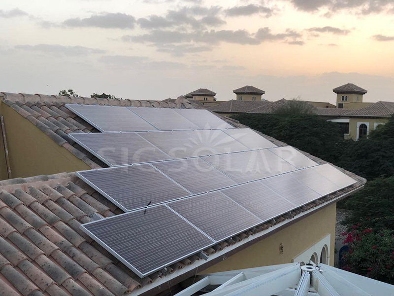 Pendakap Suria Bumbung Jubin Seramik 10KW Di Belanda