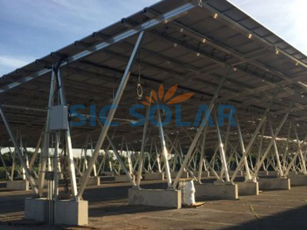 Racking carport 800KW di Poland