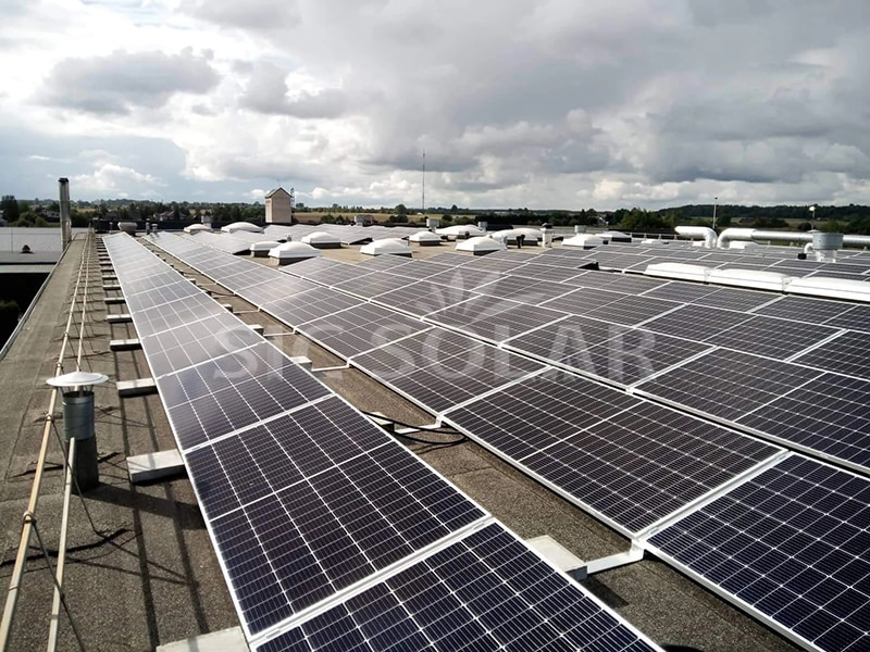 Sistem Pemasangan Solar 300KW Bumbung Rata di Denmark