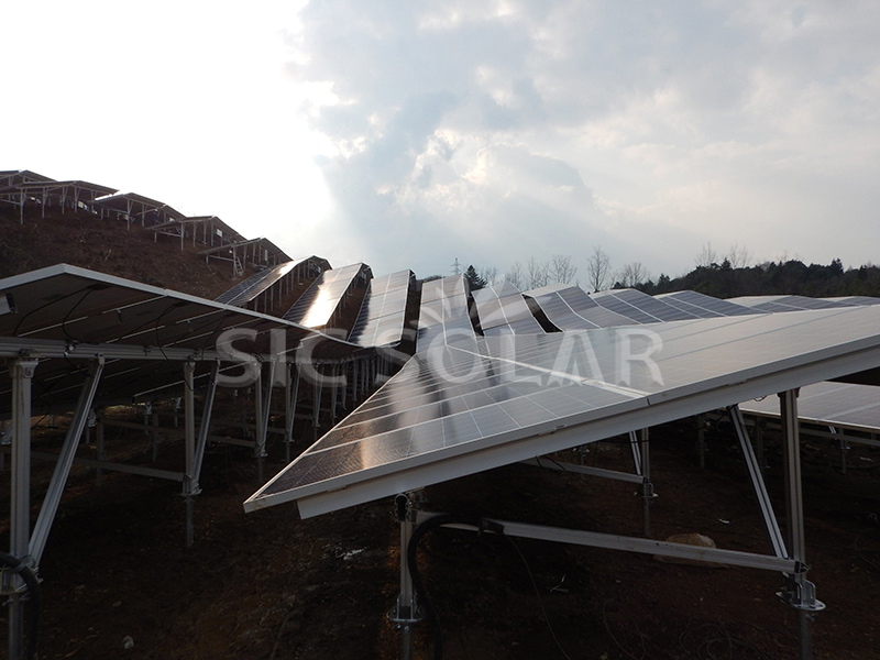 Sistem Rak Panel Suria 3MW Ground Mount Di Afrika Selatan
